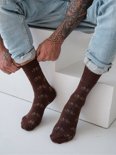 Чоловічі шкарпетки Велосипеди 0125-107 Małe Rowery Milena,- коричневий