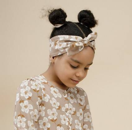 Пов'язка на голову для дівчинки Tres Bien Pinokio - бежевий/квіти