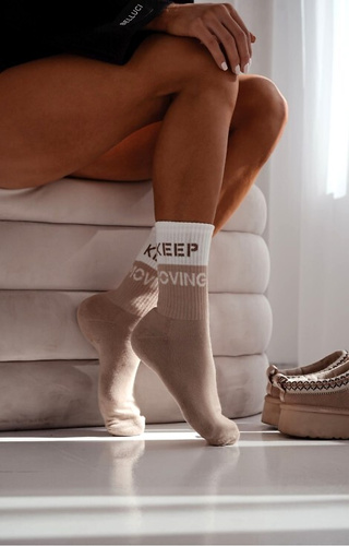 Жіночі шкарпетки Milena Unique 0071-008 – напівфротте, бавовняні, теплі, з написом