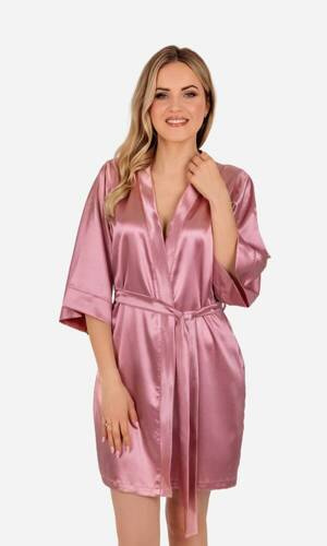 Жіночий халат сатиновий Vesna ByShelly - димчасто-рожевий