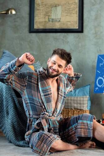 Довгий чоловічий халат MGL 421 Key  коричневий/картатий