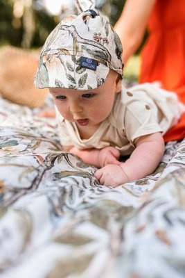 Дитяча хустинка з козирком на резинці Ornithology - Makaszka