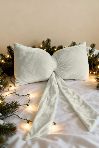 Різдвяна подушка-бант 40x23 Spod Igły i Nitki