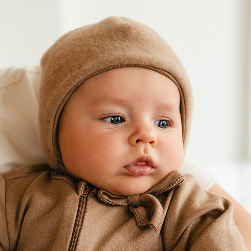 Шапочка для немовлят меріно Eevi на зав’язках 100% вовна