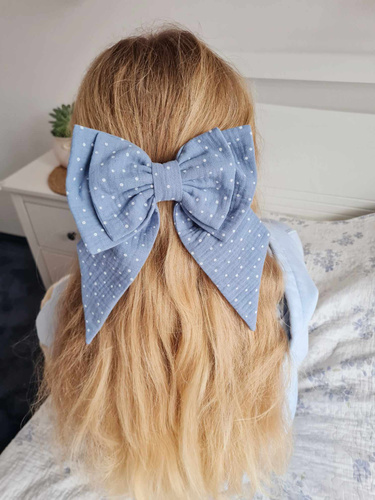 Мусліновий бант для волосся з автоматичною застібкою KMB16 Marija -блакитний