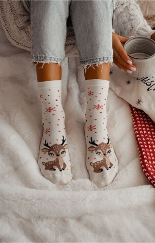 Жіночі шкарпетки Milena 1283-036 Mała Reniferka – святкові, бавовняні