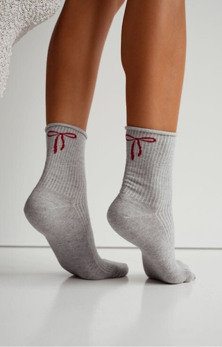 Жіночі шкарпетки Milena 0200-193 – у рубчик, з бантиком, бавовняні