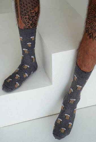 Чоловічі шкарпетки  0125-088 Kufle Piwai Milena,-  сірий/меланж