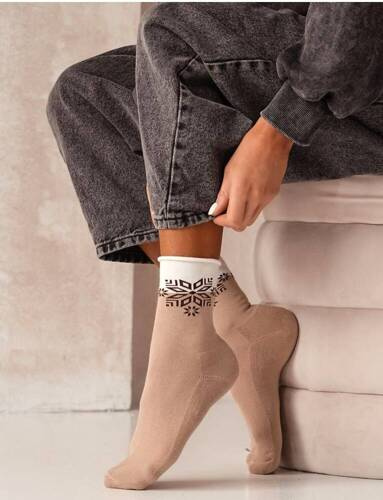 Жіночі новорічні шкарпетки 0071-007 Śnieżynka Unique Milena ,- бежевий