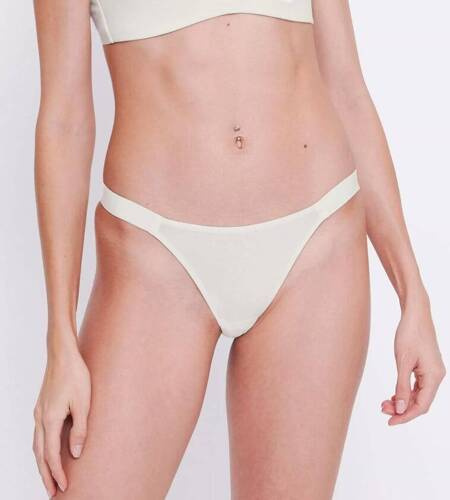 Трусики жіночі Casual Tiny tanga Sloggi GO - silk white