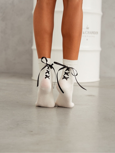 Шкарпетки жіночі 1597.001 зі шнуруванням Milena, - екрю
