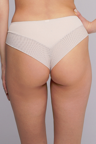 Трусики-бразиліани Ava 2256 beige – гладка мікрофібра, жіночний крій, комфортна посадка