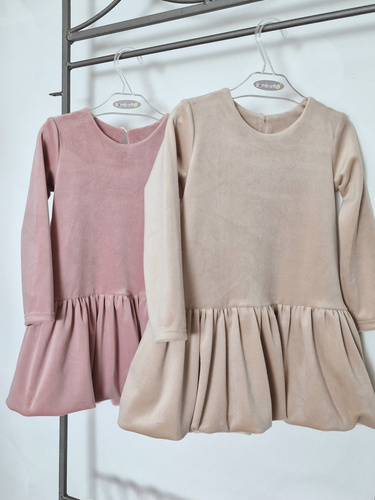 Liza Дівоча оксамитова сукня Bambarillo рожевий