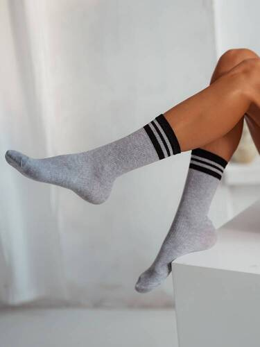 Жіночі шкарпетки в рубчик 1313-001 Prążek z paskami Milena, - світлий меланж/чорний