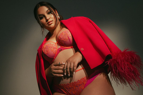 AVA 2162 Maxi Glowing soft – бюстгальтер максі з м'якими чашками, - неоново-рожевий