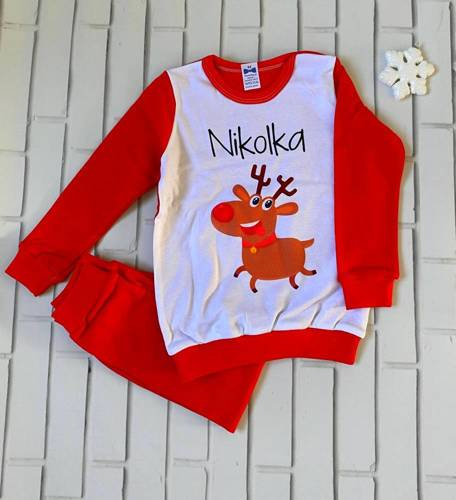 Piżamka świąteczna dla dzieci z reniferem i imieniem Moocha czerwony