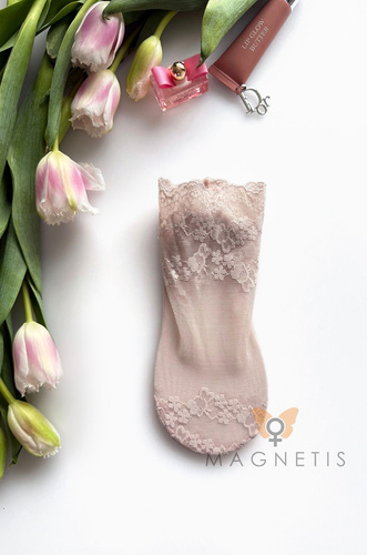Жіночі мереживні шкарпетки Magnetis GC-251134 з квітковим візерунком light pink