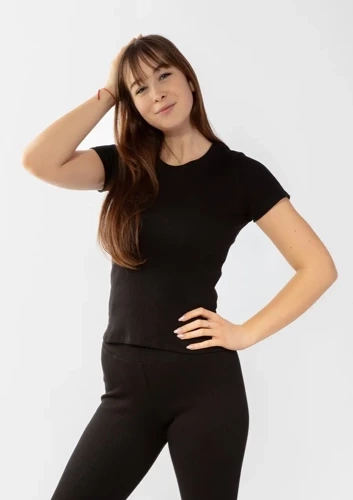 Футболка в рубчик Halima Dkaren -чорний