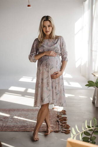 Сукня для вагітних і годуючих жінок, рукав 3/4 Lovely Dress Midi Milk&Love, - голубка сіра з квітами