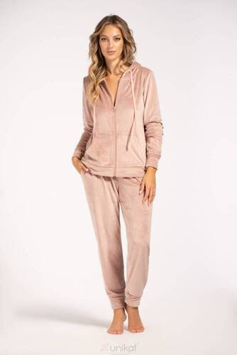 Жіночий спортивний костюм Maja Unikat,-пудрово -рожевий