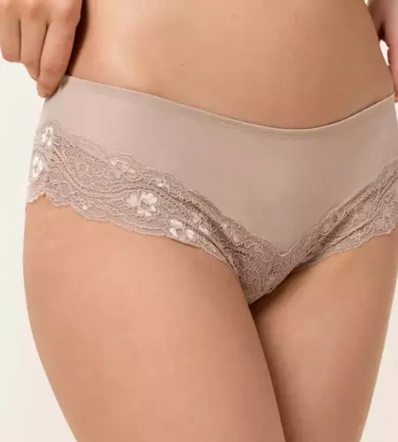 Трусики-хіпстери жіночі Lovely Micro Hipster Triumph, - smooth skin