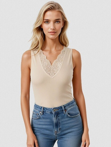 Майка жіноча Ovena Eldar з віскози у рубчик з мереживним V-декольте